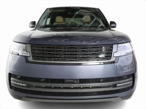 2025 Land Rover Range Rover P550e SE