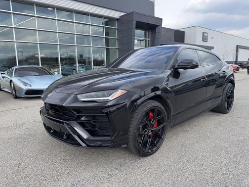 Black 2020 Lamborghini Urus Base