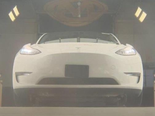 2023 Tesla Model Y Long Range Dual Motor All-Wheel Drive