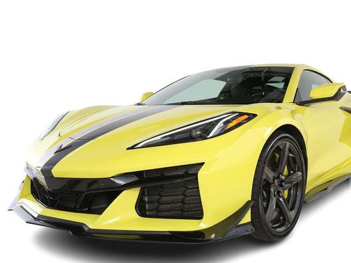 Accelerate Yellow Metallic 2023 Chevrolet Corvette Z06