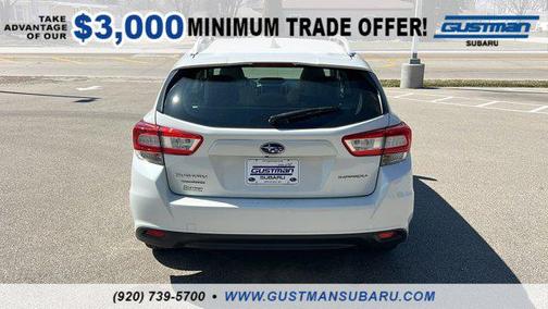 Crystal White Pearl 2019 Subaru Impreza 2.0i Premium