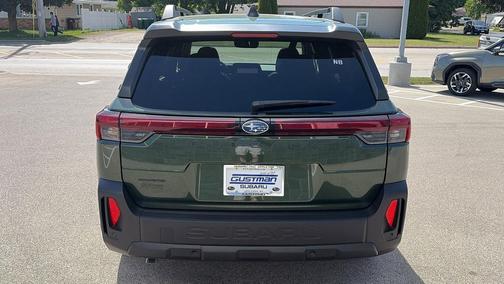 Deep Emerald Green Pearl 2026 Subaru Outback Limited