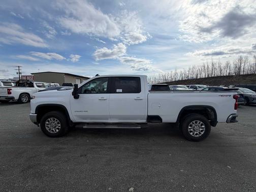 Summit White 2025 Chevrolet Silverado 3500 LT