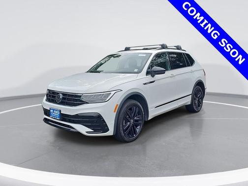 2022 Volkswagen Tiguan 2.0T SE R-Line Black
