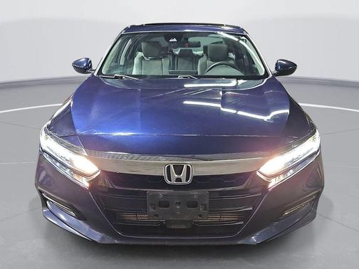 Still Night Pearl 2019 Honda Accord EX