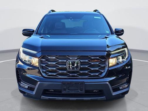 Crystal Black Pearl 2023 Honda Passport TrailSport