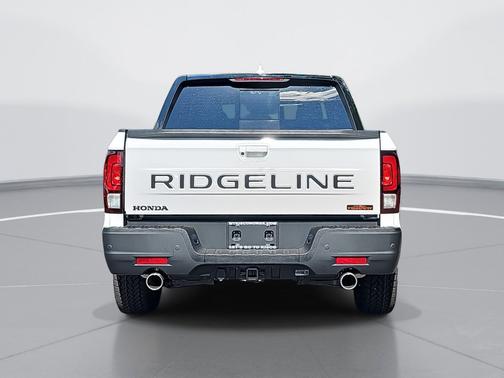 Platinum White Pearl 2025 Honda Ridgeline TrailSport+