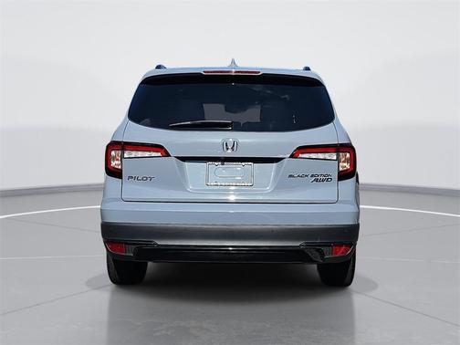 2022 Honda Pilot Black Edition