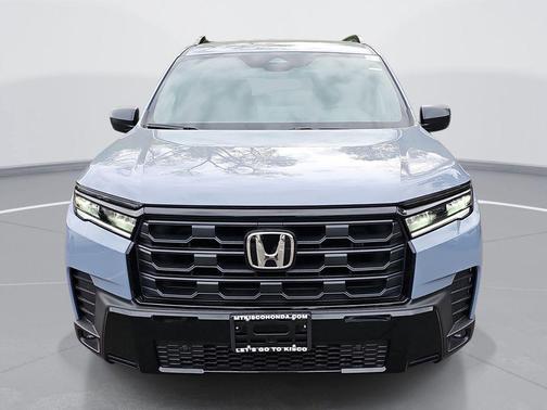 Sonic Gray Pearl 2026 Honda Pilot Sport