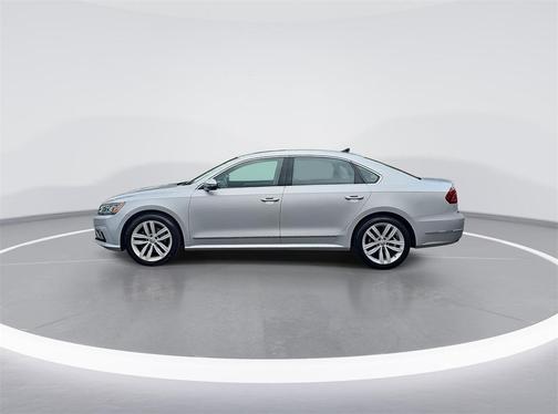2018 Volkswagen Passat 2.0T SEL Premium
