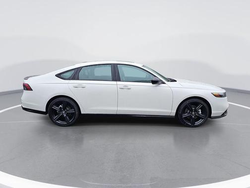 Platinum White Pearl 2026 Honda Accord Hybrid Sport-L