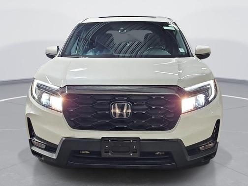 Platinum White Pearl 2023 Honda Passport EX-L