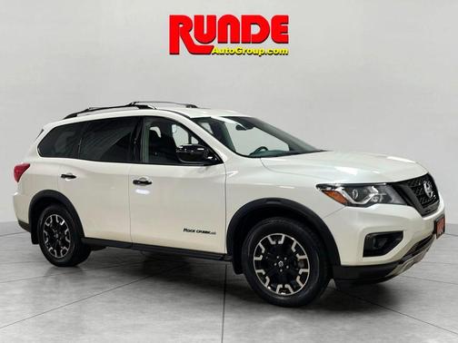 White 2020 Nissan Pathfinder SV