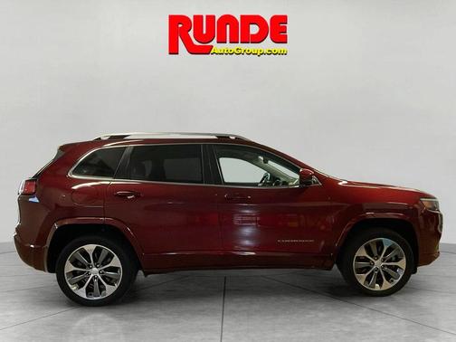 2019 Jeep Cherokee Overland