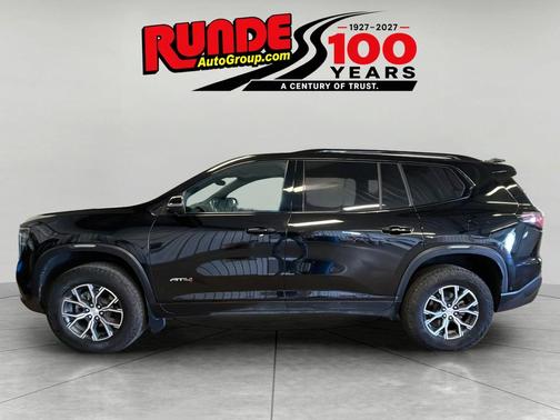 Black 2024 GMC Acadia AT4