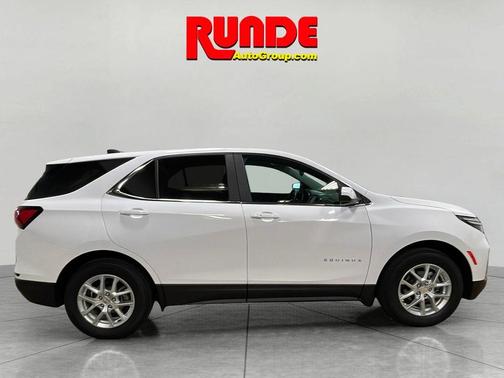 White 2022 Chevrolet Equinox 1LT