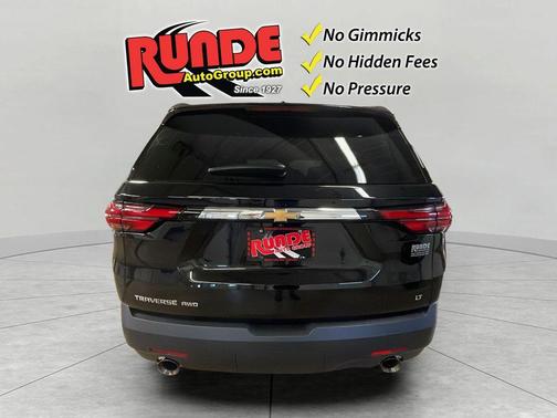 Black 2023 Chevrolet Traverse LT Leather