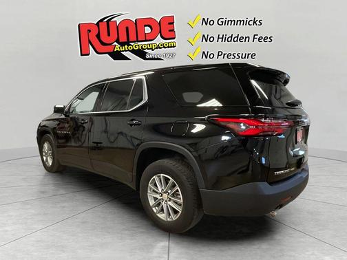 Black 2023 Chevrolet Traverse LT Leather