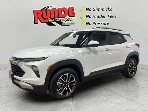 White 2025 Chevrolet Trailblazer LT