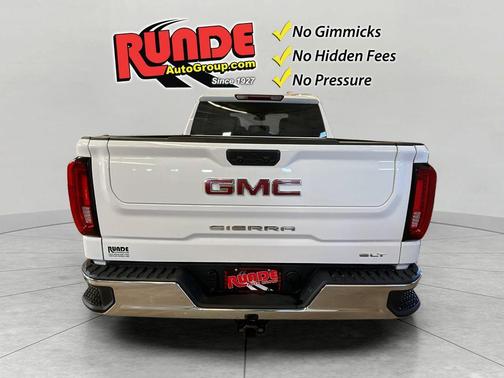 White 2023 GMC Sierra 1500 SLT