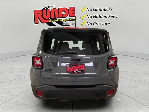 Gray 2022 Jeep Renegade Altitude