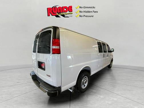 2025 GMC Savana 3500 Work Van
