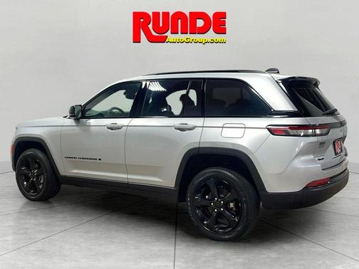 2024 Jeep Grand Cherokee Laredo