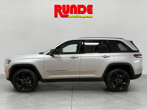 2024 Jeep Grand Cherokee Laredo