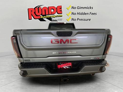 2024 GMC Sierra 2500 AT4