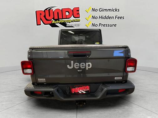 2022 Jeep Gladiator Overland