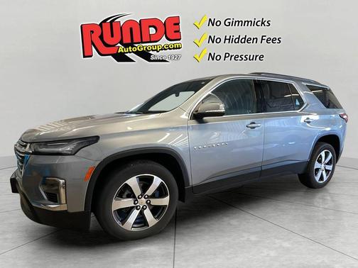 Gray 2023 Chevrolet Traverse LT Leather
