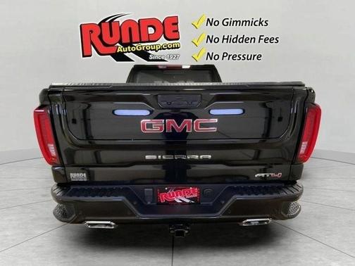 2025 GMC Sierra 1500 AT4