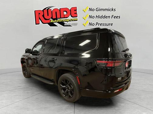 2023 Jeep Wagoneer Series II