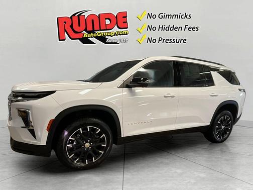 Summit White 2026 Chevrolet Traverse LT