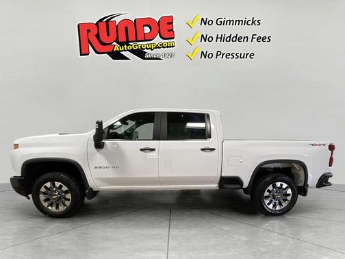 White 2024 Chevrolet Silverado 2500 Custom