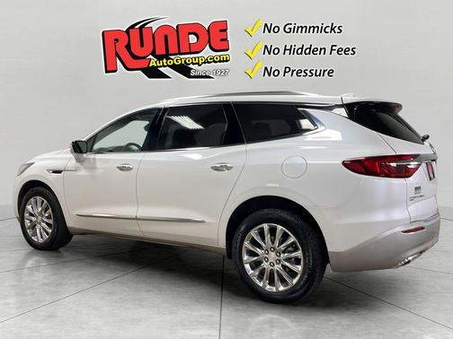 White 2021 Buick Enclave Premium