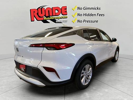 Summit White 2026 Buick Envista Preferred