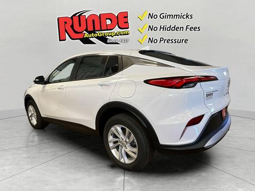 Summit White 2026 Buick Envista Preferred