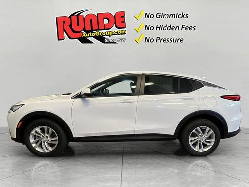 Summit White 2026 Buick Envista Preferred