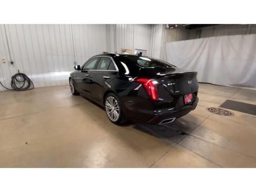 2022 Cadillac CT4 Premium Luxury
