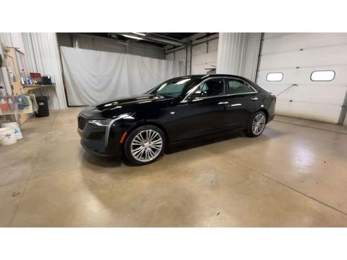 2022 Cadillac CT4 Premium Luxury