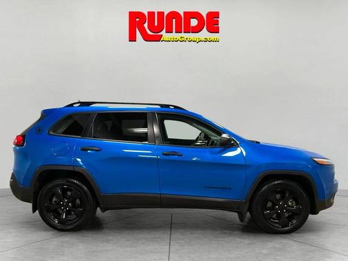 2018 Jeep Cherokee Sport