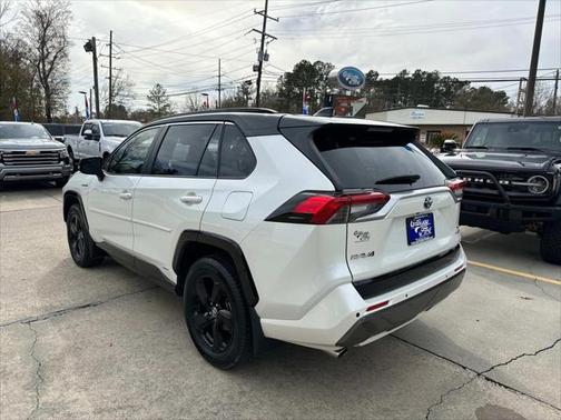 2021 Toyota RAV4 Hybrid SE