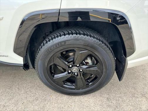 2021 Toyota RAV4 Hybrid SE