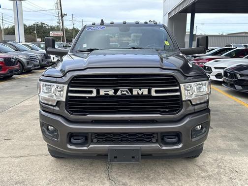 2021 RAM 3500 Big Horn Crew Cab 4x4 8' Box