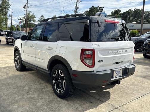 Oxford White 2022 Ford Bronco Sport Outer Banks