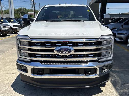 Star White Metallic Tri-Coat 2026 Ford F-250 Lariat