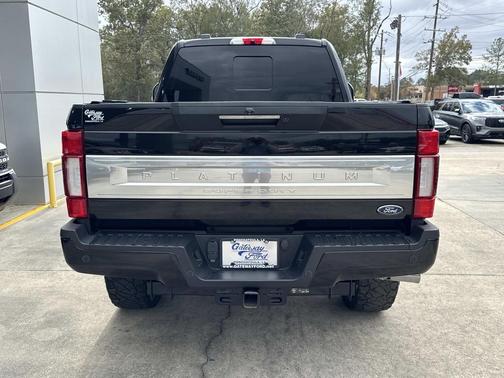 2022 Ford F-250 Platinum