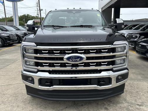 Agate Black Metallic 2026 Ford F-250 Lariat