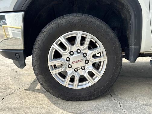 2023 GMC Sierra 2500 SLT